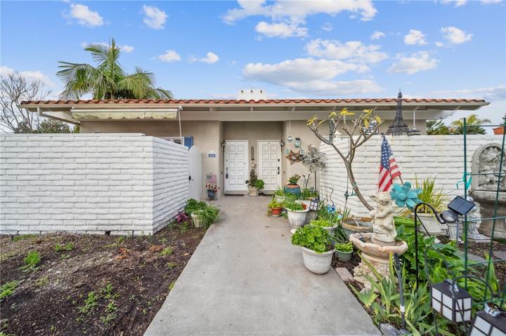 2037 Via Mariposa East Unit C, Laguna Woods, California 92637