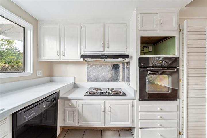 2037 Via Mariposa East Unit C, Laguna Woods, California 92637