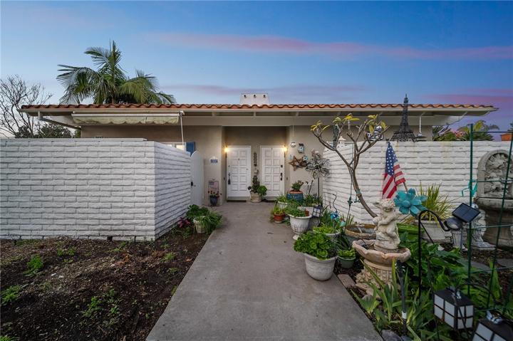 2037 Via Mariposa East Unit C, Laguna Woods, California 92637