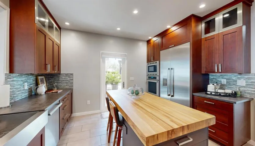 1690 Edgewood Drive, Palo Alto, California 94303