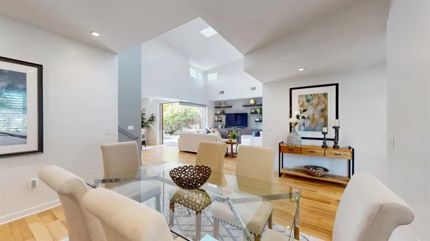 1690 Edgewood Drive, Palo Alto, California 94303