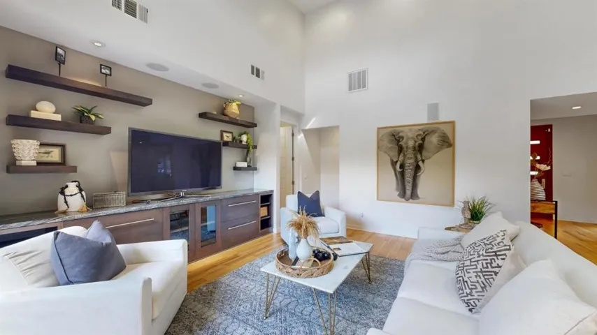 1690 Edgewood Drive, Palo Alto, California 94303