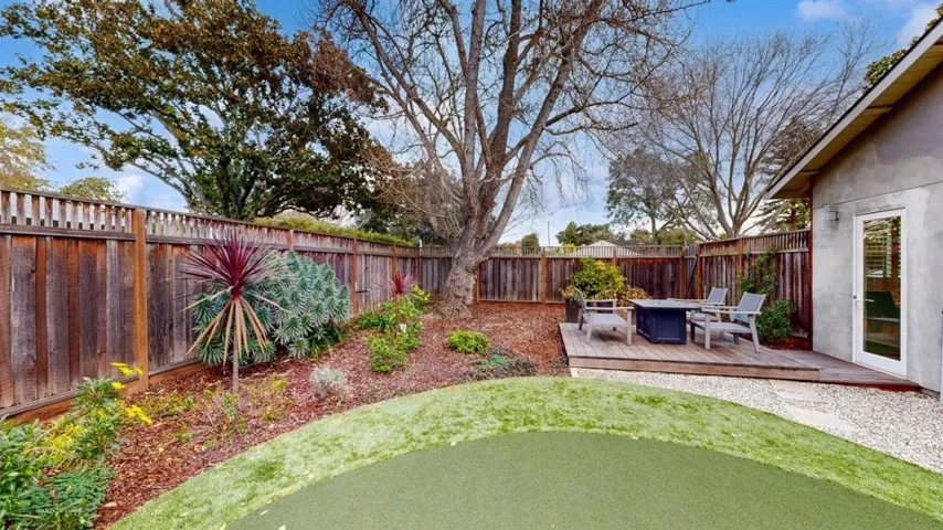 1690 Edgewood Drive, Palo Alto, California 94303