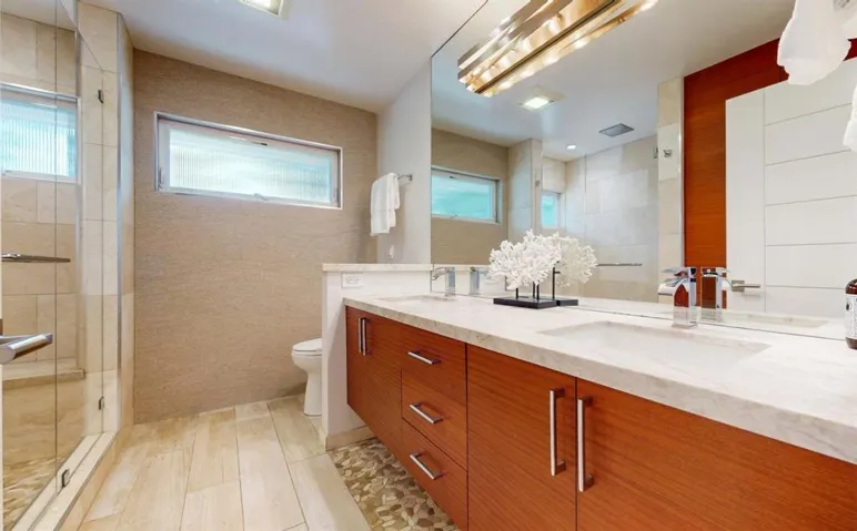 1690 Edgewood Drive, Palo Alto, California 94303
