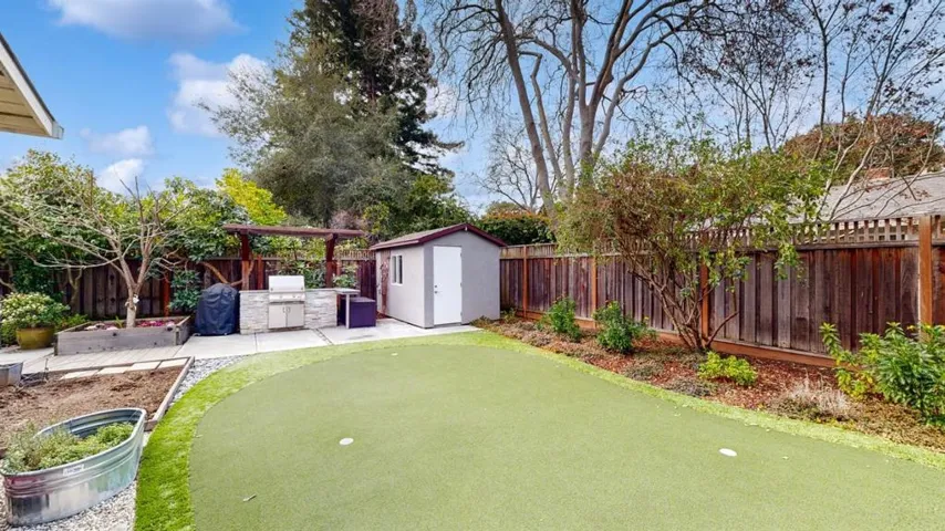 1690 Edgewood Drive, Palo Alto, California 94303