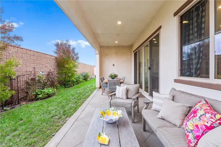10818 Arena Court, Cypress, California 90720