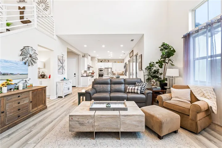 10818 Arena Court, Cypress, California 90720