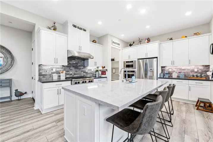 10818 Arena Court, Cypress, California 90720