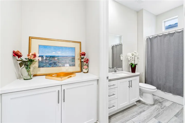 10818 Arena Court, Cypress, California 90720