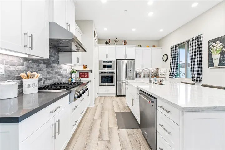 10818 Arena Court, Cypress, California 90720