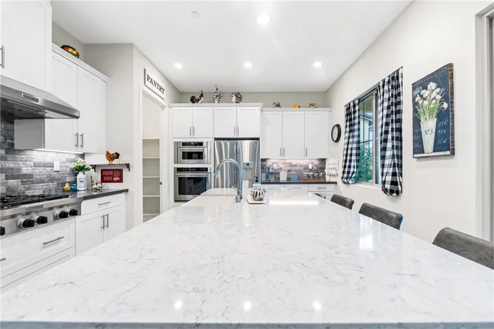 10818 Arena Court, Cypress, California 90720