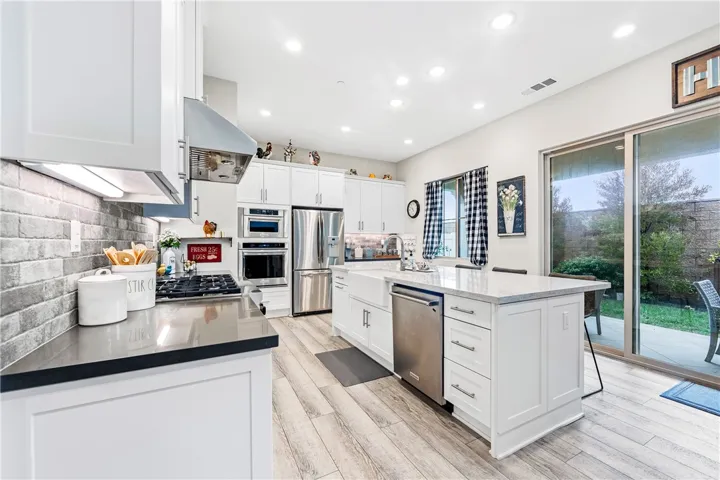 10818 Arena Court, Cypress, California 90720
