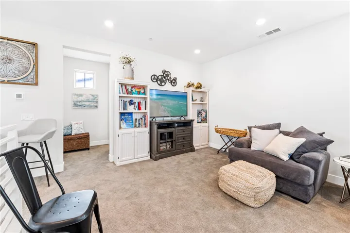 10818 Arena Court, Cypress, California 90720