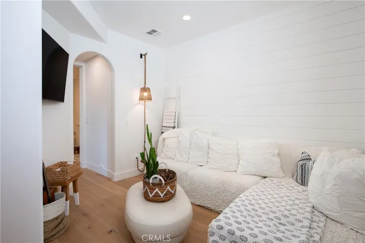 1160 Morningside Drive, Laguna Beach, California 92651