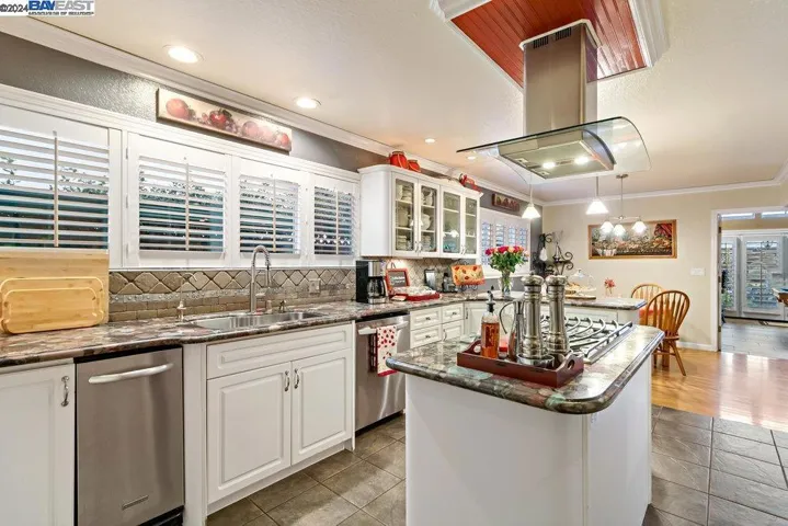 1380 Los Padres Blvd, Santa Clara, California 95050