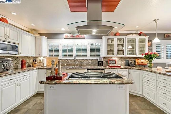 1380 Los Padres Blvd, Santa Clara, California 95050