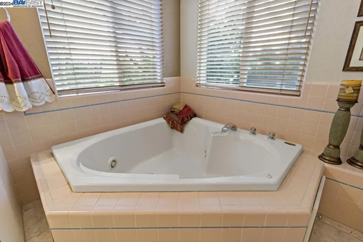 1380 Los Padres Blvd, Santa Clara, California 95050