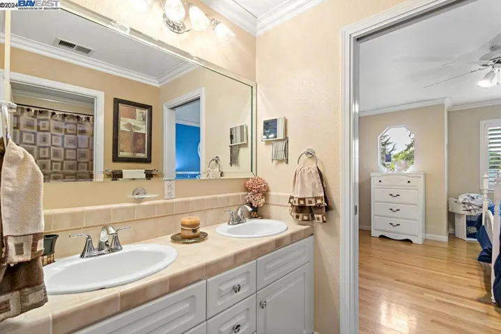 1380 Los Padres Blvd, Santa Clara, California 95050
