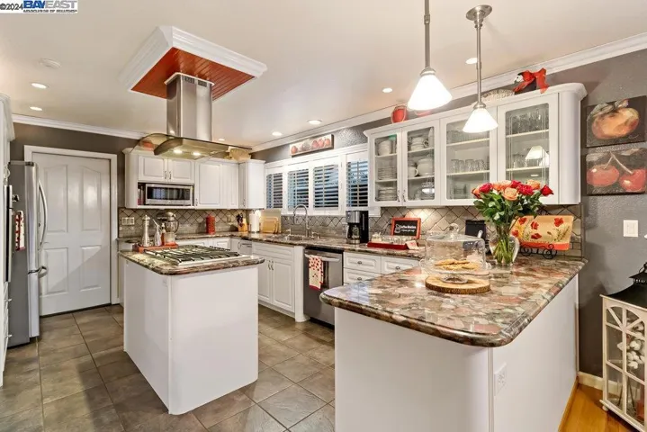 1380 Los Padres Blvd, Santa Clara, California 95050