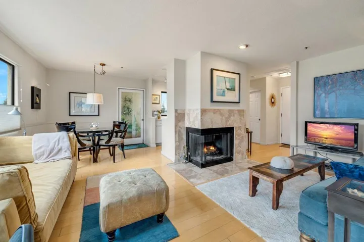 117 California Avenue D300, Palo Alto, California 94306