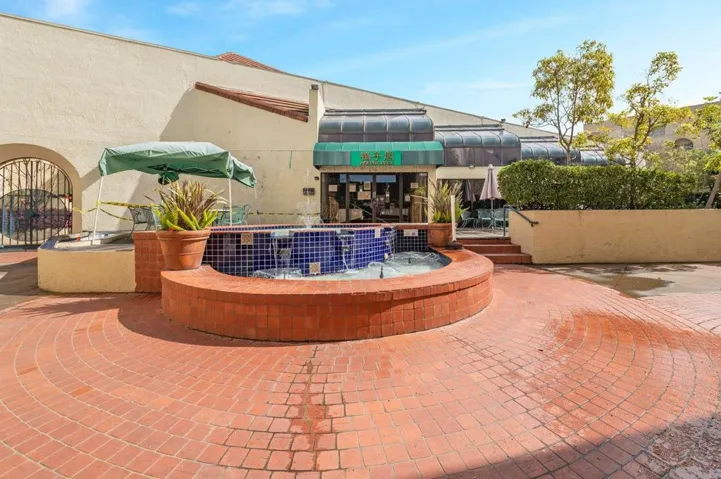 117 California Avenue D300, Palo Alto, California 94306