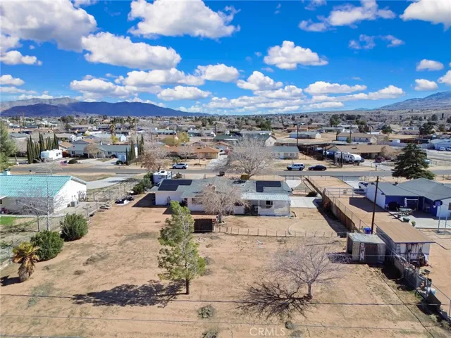 10804 Kiavan Road, Apple Valley, California 92308