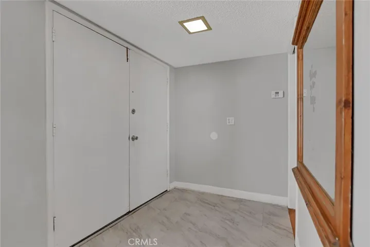 10804 Kiavan Road, Apple Valley, California 92308