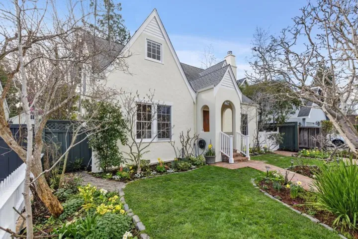 2314 Ramona Street, Palo Alto, California 94301