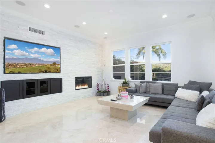 30 Via Divertirse, San Clemente, California 92673