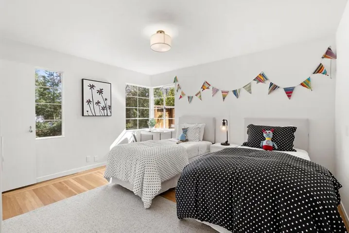 1800 Guinda Street, Palo Alto, California 94303