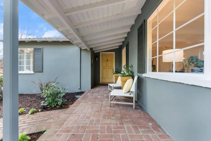 1800 Guinda Street, Palo Alto, California 94303