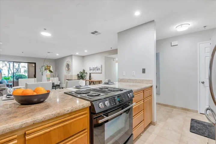 153 California Avenue F103, Palo Alto, California 94306
