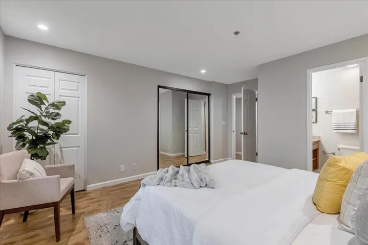 153 California Avenue F103, Palo Alto, California 94306