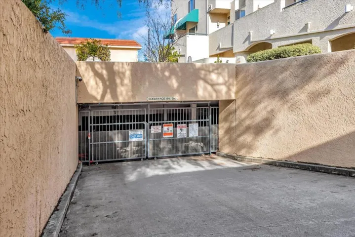 153 California Avenue F103, Palo Alto, California 94306