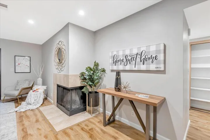 153 California Avenue F103, Palo Alto, California 94306