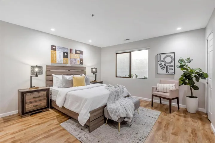 153 California Avenue F103, Palo Alto, California 94306
