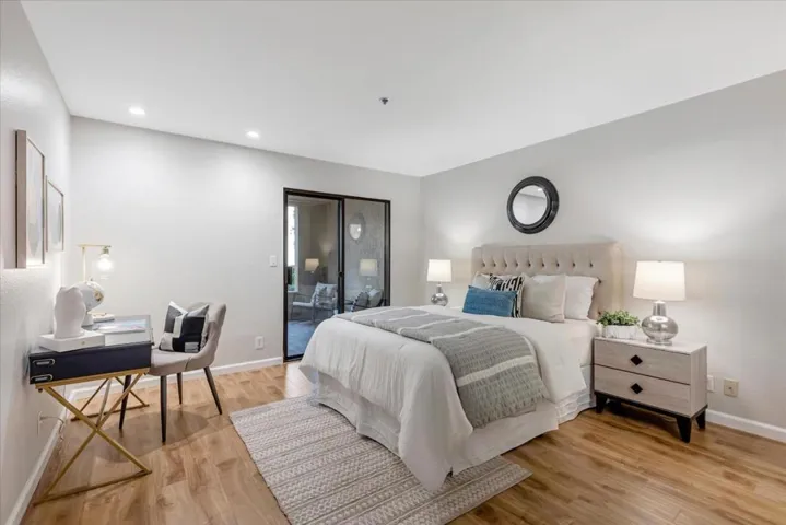 153 California Avenue F103, Palo Alto, California 94306