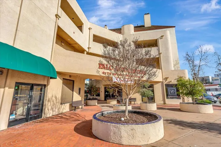 153 California Avenue F103, Palo Alto, California 94306