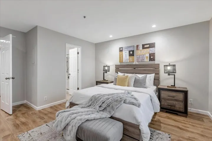 153 California Avenue F103, Palo Alto, California 94306