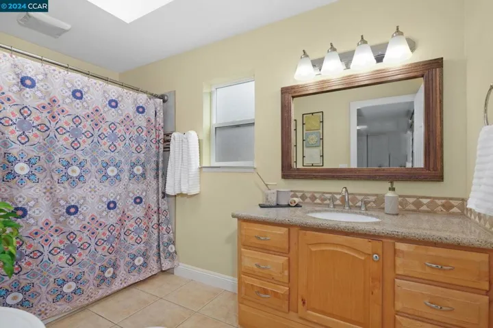 5506 Nebraska Dr, Concord, California 94521