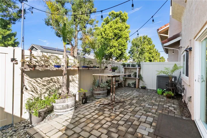 9753 Bird Court, Fountain Valley, California 92708