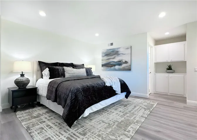 26317 W Grove Circle 40, Lake Forest, California 92630