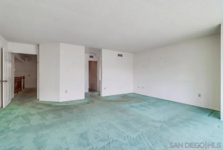 13776 Quinton Road, San Diego, California 92129