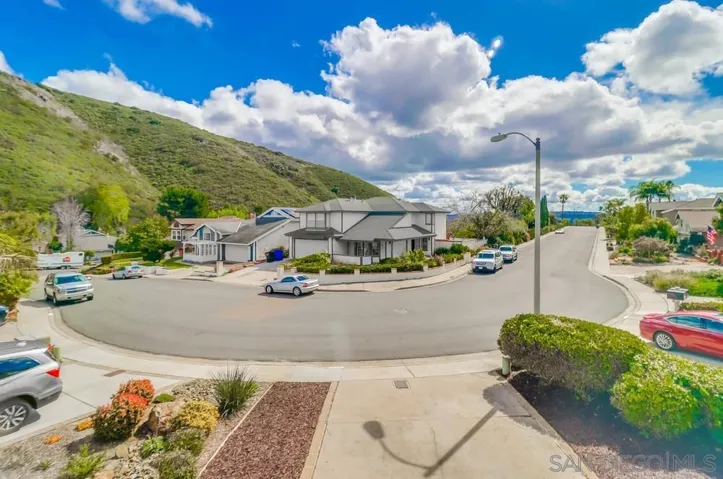 13776 Quinton Road, San Diego, California 92129