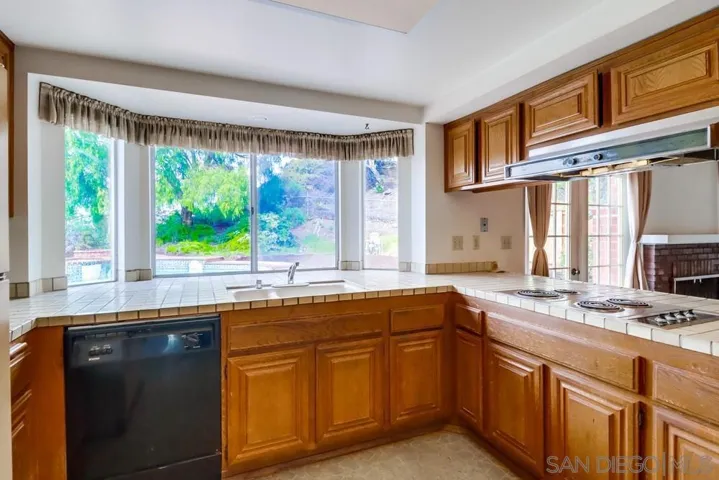 13776 Quinton Road, San Diego, California 92129
