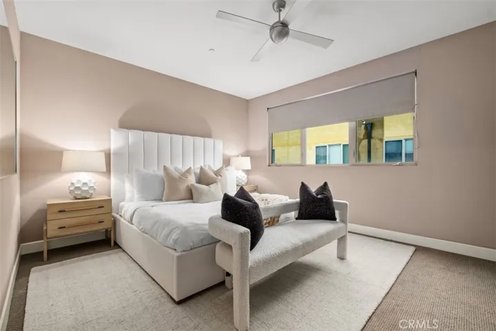 45 Soho, Irvine, California 92612