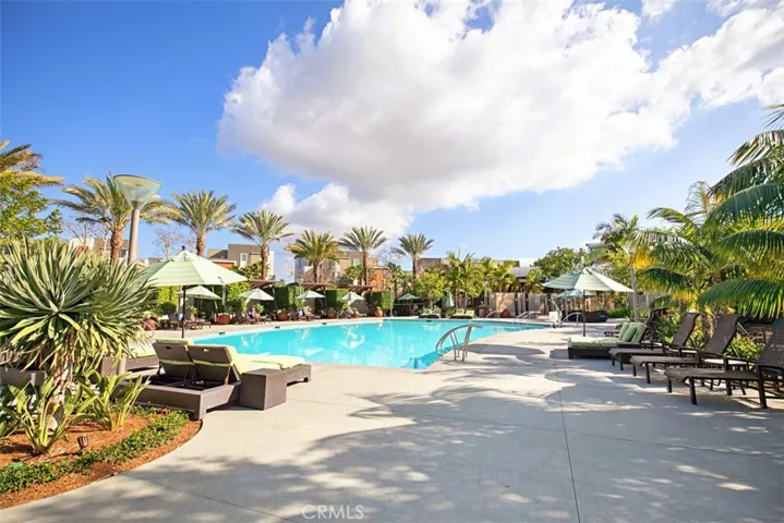45 Soho, Irvine, California 92612