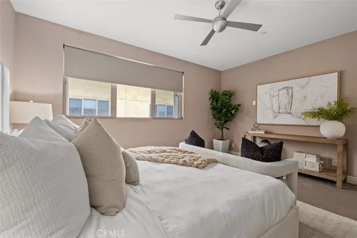 45 Soho, Irvine, California 92612