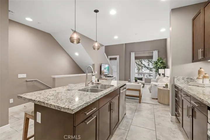 45 Soho, Irvine, California 92612