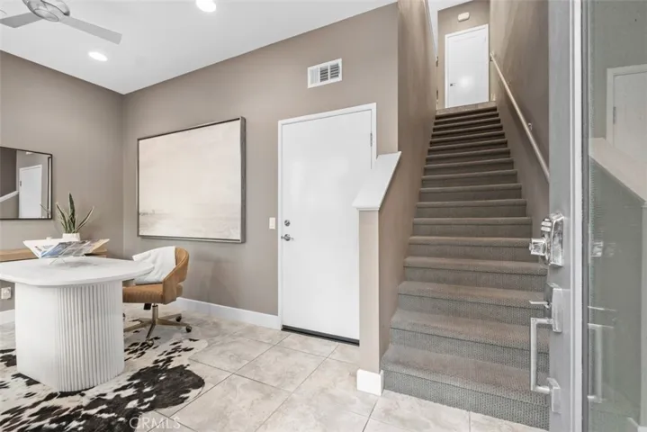 45 Soho, Irvine, California 92612